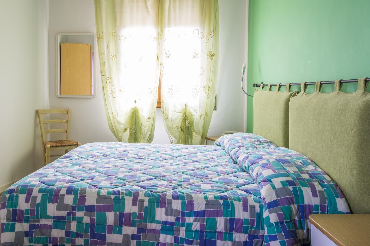 Albergo Colonna Бертиноро Екстериор снимка