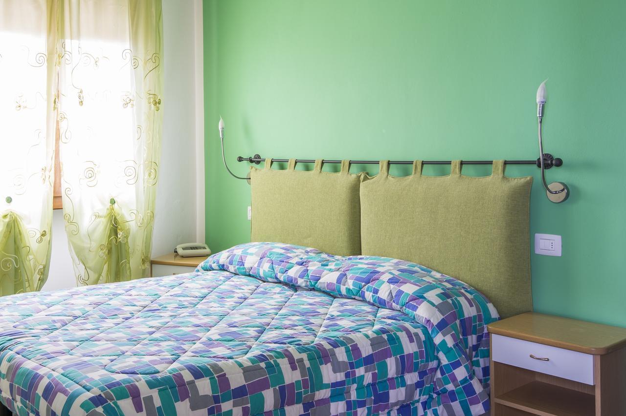 Albergo Colonna Бертиноро Екстериор снимка