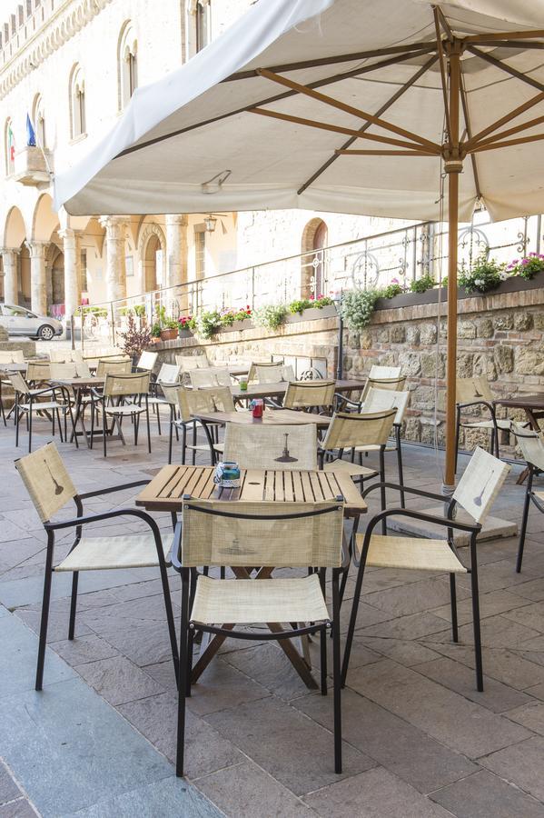 Albergo Colonna Бертиноро Екстериор снимка